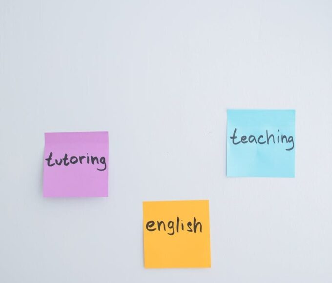 Brightly colored sticky notes for English teaching and tutoring sessions.